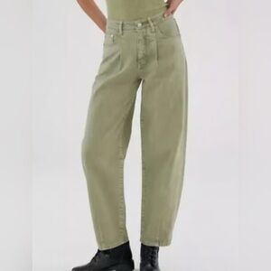 Anthropologie Olive Straight Leg Jeans